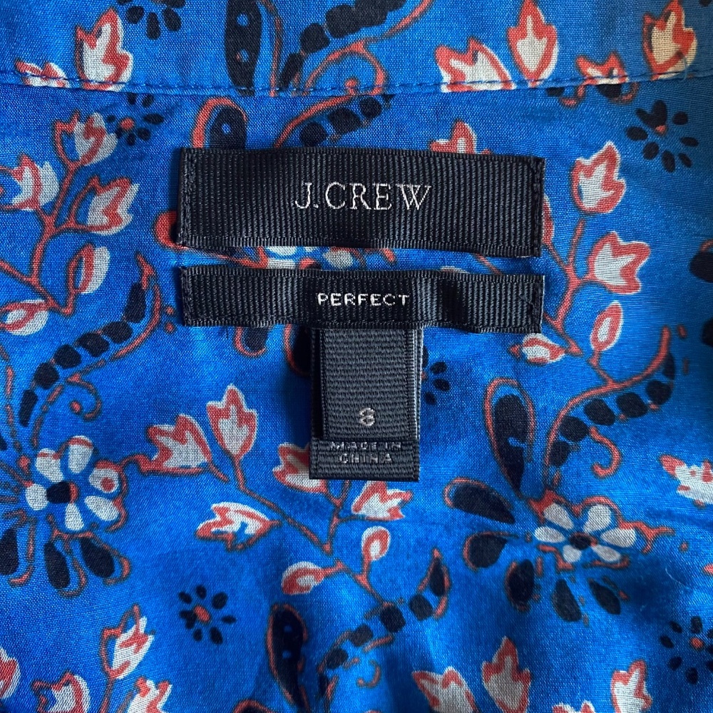 J. Crew button down Perfect shirt in blue with red & white floral pattern Sz 8 - Picture 11 of 12